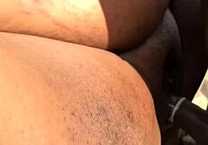 मेरी मोटी चूत BBC को गायब कर देती है