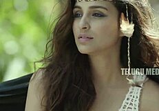 Parineeti Chopra Hot And Sexy Photoshoots On Seaside!