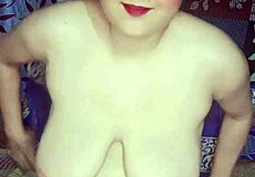 Hot Alisha Bhabhi masturbates!