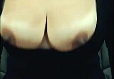 me siento la esposa mas puta cogiendo con dotado mientras mi esposo me graba