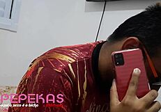 Vivi Guedez Oficial Chama Técnico de TV para Conserta Sua TV Quebrou Bem na Hora que Corno do Seu Marido Saiu para Trabalhar em Forma de Pagamento Ela Deu a Bucetinha