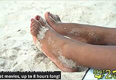 Giggles Feet Get Sandy At The Beach On Beat2feetcom