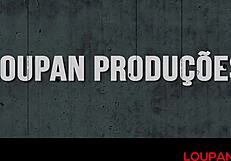 I crave this big-ass brunette flashing tits and pussy in the car outdoors.