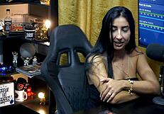 ruan checks if renatinha mello is without panties delicious chemistry in this episode - podcast pupum no barraco