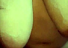 एशियन मम्मी ने बड़ा काला लंड राइड किया स्पर्टिंग कम