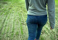 Milf With Phat Ass Teases Outdoors In Tight Jeans