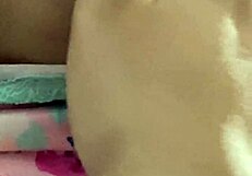 acariciando el dulce cuerpo de hermosa latina para que me entregue su virginidad