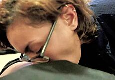 पूर्व घेट्टो क्वीन बैकस्टेज पियर्स्ड चुचियाँ चिल्लाती ऑर्गेज्म के साथ गैगिंग