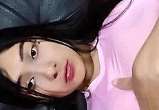 la amiga de mi madre chupándomela como loca, ¿la grabo?