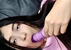 la amiga de mi madre chupándomela como loca, ¿la grabo?