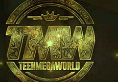 I love how becky spreads her pussy in the kitchen