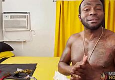 बड़े चुचे वाली ब्रूनेट राइली जैकब्स रोम मेजर्स के मोटे लंड को गले तक चूसती गीली सवारी