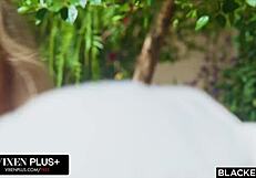 वेकेशन पर मिल्फ ब्रैंडी लव के साथ अल्टिमेट बीबीसी एडवेंचर