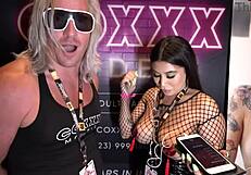 tokyo lynn chats at miami exxxotica coxxx models booth