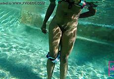 हॉर्नी सौतेली बेटी डैडी लंड चूस क्रिम्पाई चूत में