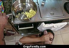 Teen Spreads Cheeks for Reverse Cowgirl Fuck in Daddy Orgy Family Spreading