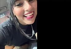 लैटिना 18+ स्लट कार राइड के बाद मॉन्स्टर लंड चूसा पैसे के लिए