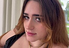 dumped step sis lilibet saunders bounces on cock for comfort