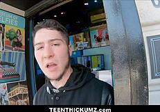 thick teen sneaks park sex filmed by bestie