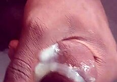 i skeet hard in the shower on my big black tits