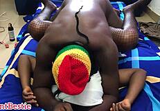 होममेड जोड़ी मॉन्स्टर काले लंड से डीप मिशनरी में सिसकारियां भर रही