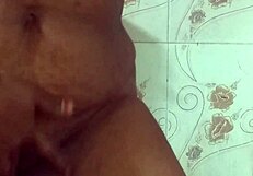 damn, this horny indian wife in saree flashes her big boobs and rubs her shaved pussy 😍