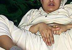 wanna see cute amateur squirt hard first thing in the morning on xvideos?