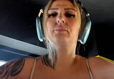 TREINANDO NA ACADEMIA DE BIQUÍNI FIO DENTAL EM COPACABANA HOTEL HOSPEDE FILMA PUNHETA NO RABO