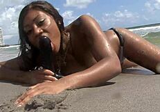Ebony Fat Ass Dripping Wet Public Beach Dildo Pounding