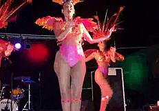 wanna see that big ass shake in tight leggings and pantyhose? 🔥