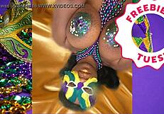 Jessica Grabbit flashes her huge natural tits at Mardi Gras!!